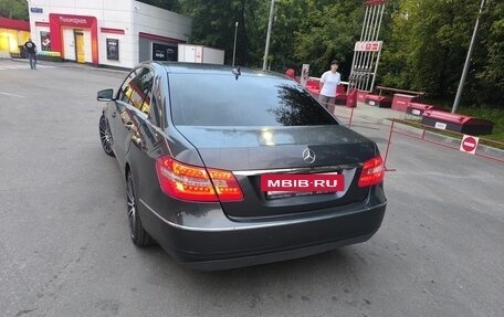 Mercedes-Benz E-Класс, 2009 год, 1 180 000 рублей, 3 фотография