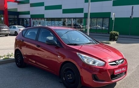 Hyundai Solaris II рестайлинг, 2012 год, 750 000 рублей, 1 фотография