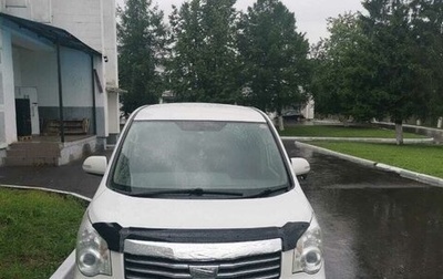 Toyota Noah III, 2013 год, 1 750 000 рублей, 1 фотография