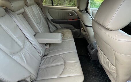 Lexus RX IV рестайлинг, 2001 год, 920 000 рублей, 10 фотография