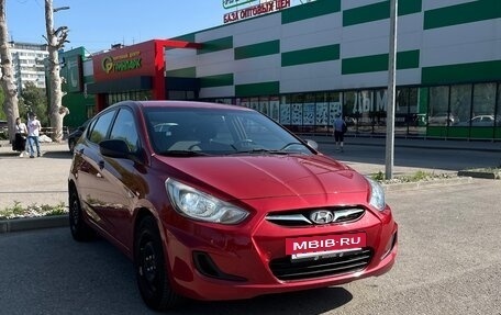 Hyundai Solaris II рестайлинг, 2012 год, 750 000 рублей, 2 фотография