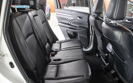 Toyota Highlander III, 2019 год, 3 398 000 рублей, 13 фотография