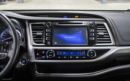 Toyota Highlander III, 2019 год, 3 398 000 рублей, 16 фотография