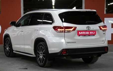 Toyota Highlander III, 2019 год, 3 398 000 рублей, 7 фотография