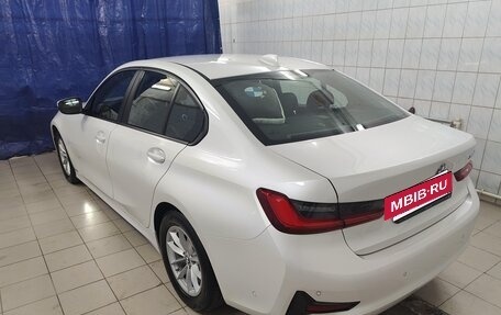 BMW 3 серия, 2021 год, 2 999 999 рублей, 10 фотография