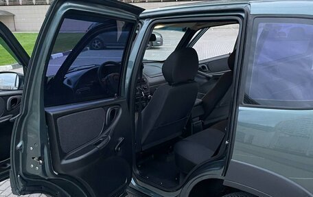 Chevrolet Niva I рестайлинг, 2010 год, 510 000 рублей, 6 фотография
