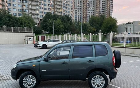 Chevrolet Niva I рестайлинг, 2010 год, 510 000 рублей, 5 фотография