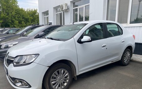 Renault Logan II, 2015 год, 335 000 рублей, 1 фотография