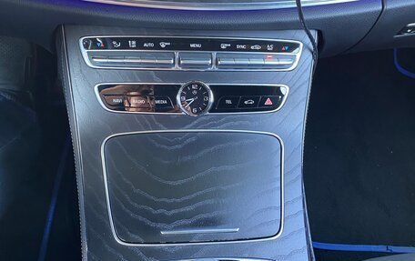 Mercedes-Benz E-Класс, 2019 год, 4 350 000 рублей, 7 фотография