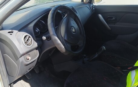 Renault Logan II, 2016 год, 333 000 рублей, 4 фотография