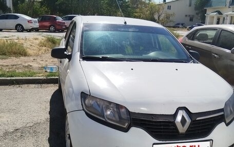 Renault Logan II, 2016 год, 333 000 рублей, 2 фотография