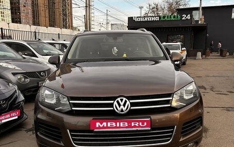 Volkswagen Touareg III, 2012 год, 2 200 000 рублей, 2 фотография