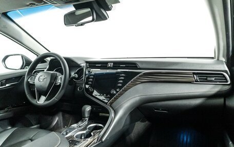 Toyota Camry, 2020 год, 2 879 898 рублей, 9 фотография