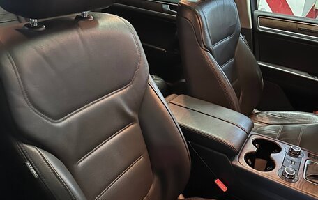 Volkswagen Touareg III, 2012 год, 2 200 000 рублей, 14 фотография