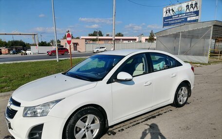 Chevrolet Cruze II, 2014 год, 950 000 рублей, 8 фотография