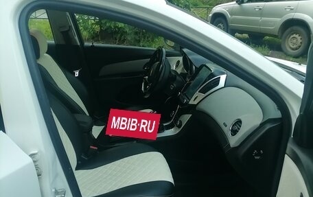 Chevrolet Cruze II, 2014 год, 950 000 рублей, 10 фотография