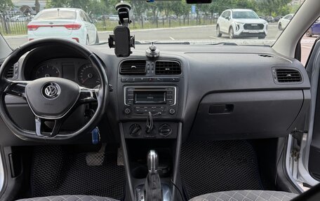Volkswagen Polo VI (EU Market), 2015 год, 1 000 000 рублей, 10 фотография