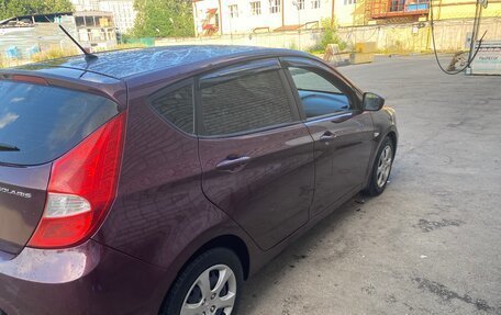Hyundai Solaris II рестайлинг, 2011 год, 650 000 рублей, 3 фотография