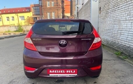 Hyundai Solaris II рестайлинг, 2011 год, 650 000 рублей, 2 фотография