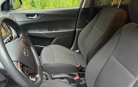 Hyundai Solaris II рестайлинг, 2020 год, 1 350 000 рублей, 3 фотография