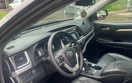 Toyota Highlander III, 2014 год, 3 300 000 рублей, 5 фотография