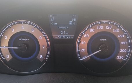 Hyundai Solaris II рестайлинг, 2013 год, 830 000 рублей, 10 фотография