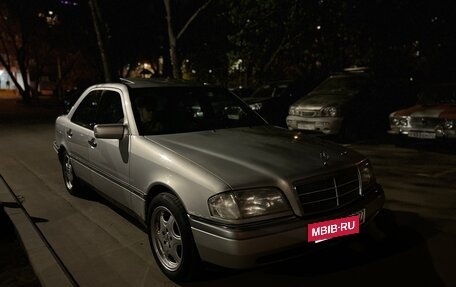 Mercedes-Benz C-Класс, 1997 год, 550 000 рублей, 6 фотография