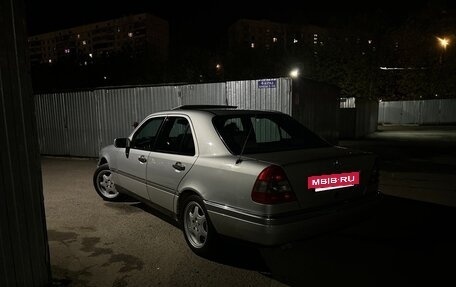 Mercedes-Benz C-Класс, 1997 год, 550 000 рублей, 4 фотография