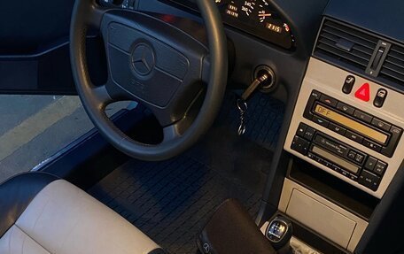 Mercedes-Benz C-Класс, 1997 год, 550 000 рублей, 34 фотография