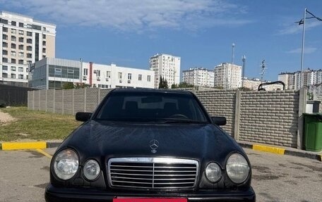 Mercedes-Benz E-Класс, 1995 год, 350 000 рублей, 2 фотография