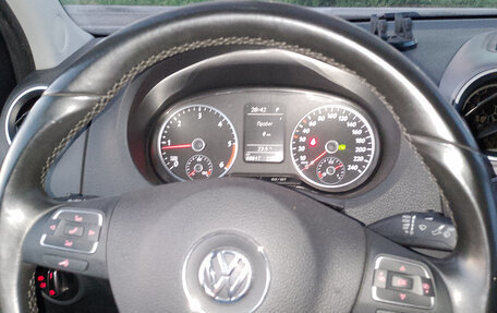 Volkswagen Amarok I рестайлинг, 2014 год, 2 300 000 рублей, 22 фотография