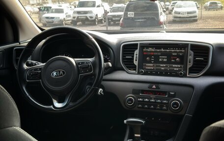 KIA Sportage IV рестайлинг, 2017 год, 2 000 000 рублей, 7 фотография
