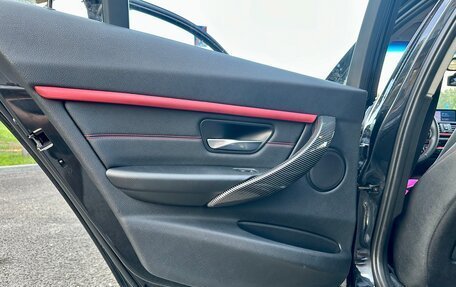 BMW 3 серия, 2013 год, 2 100 000 рублей, 19 фотография