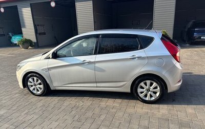 Hyundai Solaris II рестайлинг, 2016 год, 865 000 рублей, 1 фотография