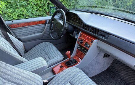 Mercedes-Benz W124, 1986 год, 370 000 рублей, 8 фотография