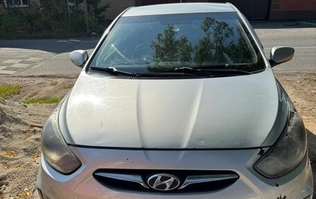 Hyundai Solaris II рестайлинг, 2012 год, 520 000 рублей, 4 фотография