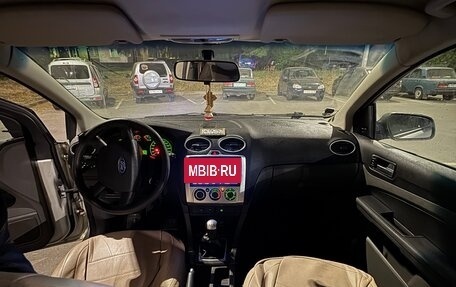 Ford Focus II рестайлинг, 2006 год, 390 000 рублей, 5 фотография