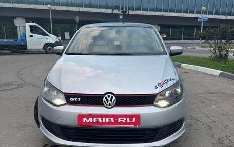 Volkswagen Polo VI (EU Market), 2012 год, 820 000 рублей, 2 фотография