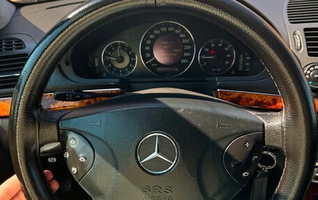 Mercedes-Benz E-Класс, 2004 год, 799 000 рублей, 10 фотография