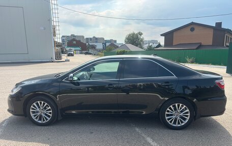 Toyota Camry, 2017 год, 2 250 000 рублей, 3 фотография