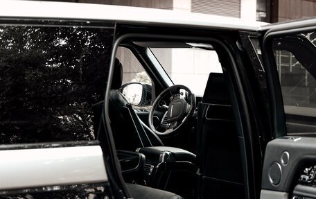 Land Rover Range Rover IV рестайлинг, 2019 год, 9 500 000 рублей, 25 фотография