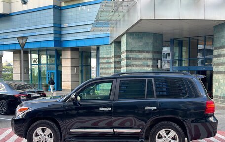 Toyota Land Cruiser 200, 2015 год, 10 000 000 рублей, 3 фотография