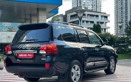 Toyota Land Cruiser 200, 2015 год, 10 000 000 рублей, 6 фотография