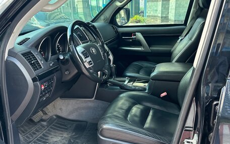 Toyota Land Cruiser 200, 2015 год, 10 000 000 рублей, 13 фотография