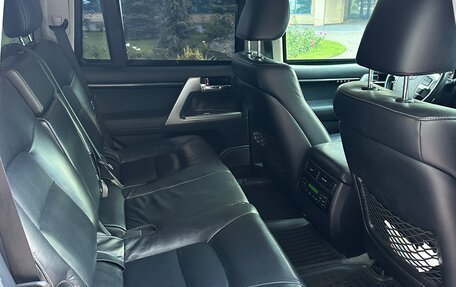 Toyota Land Cruiser 200, 2015 год, 10 000 000 рублей, 22 фотография
