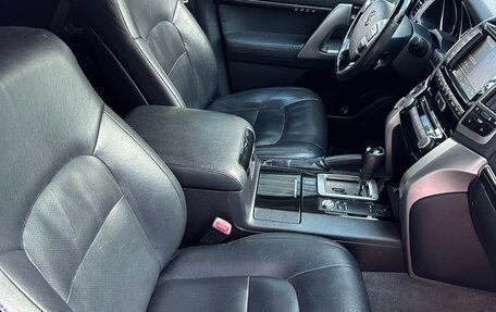 Toyota Land Cruiser 200, 2015 год, 10 000 000 рублей, 25 фотография