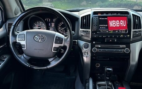 Toyota Land Cruiser 200, 2015 год, 10 000 000 рублей, 20 фотография