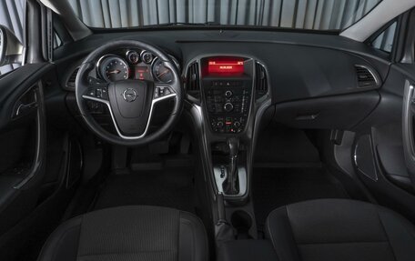 Opel Astra J, 2011 год, 735 000 рублей, 6 фотография