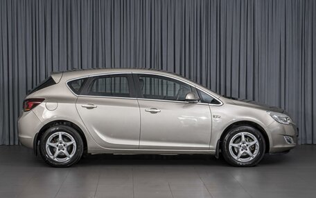 Opel Astra J, 2011 год, 735 000 рублей, 5 фотография