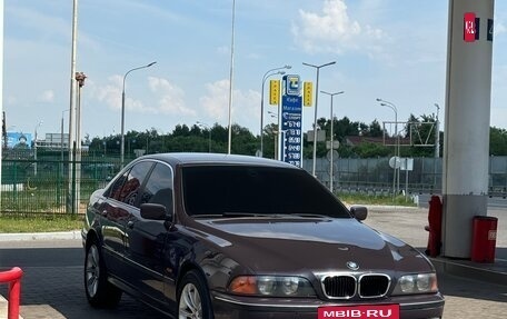 BMW 5 серия, 1998 год, 650 000 рублей, 8 фотография